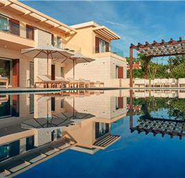 5 bedroom villa with infinity pool and sea views Hvar Town, sleeps 10